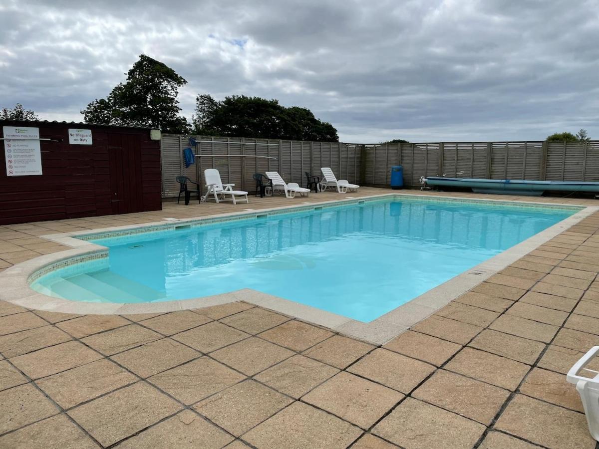 Luxury Caravan Cornwall Sleeps 4 Countryside View St Austell Ngoại thất bức ảnh