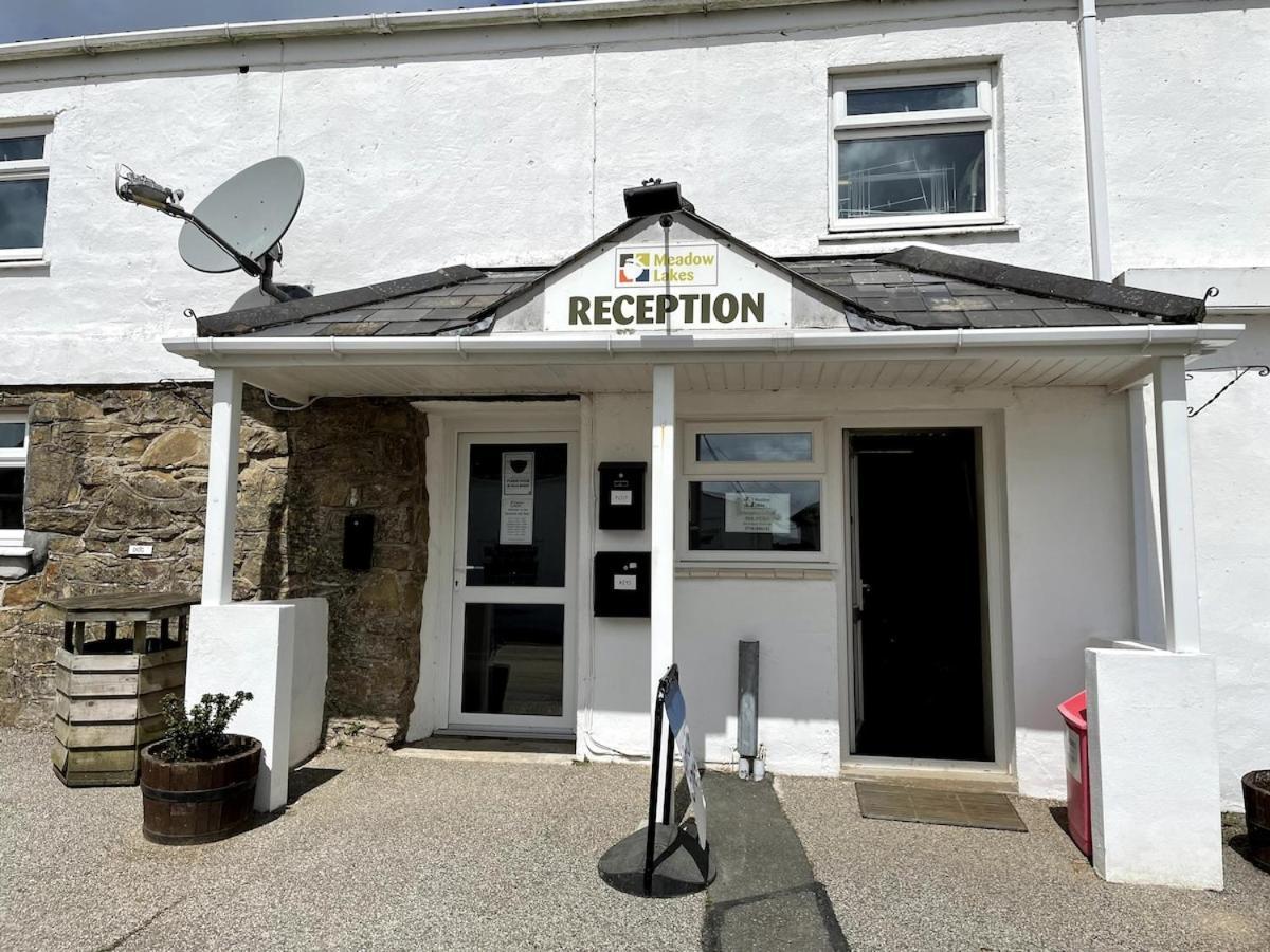 Luxury Caravan Cornwall Sleeps 4 Countryside View St Austell Ngoại thất bức ảnh