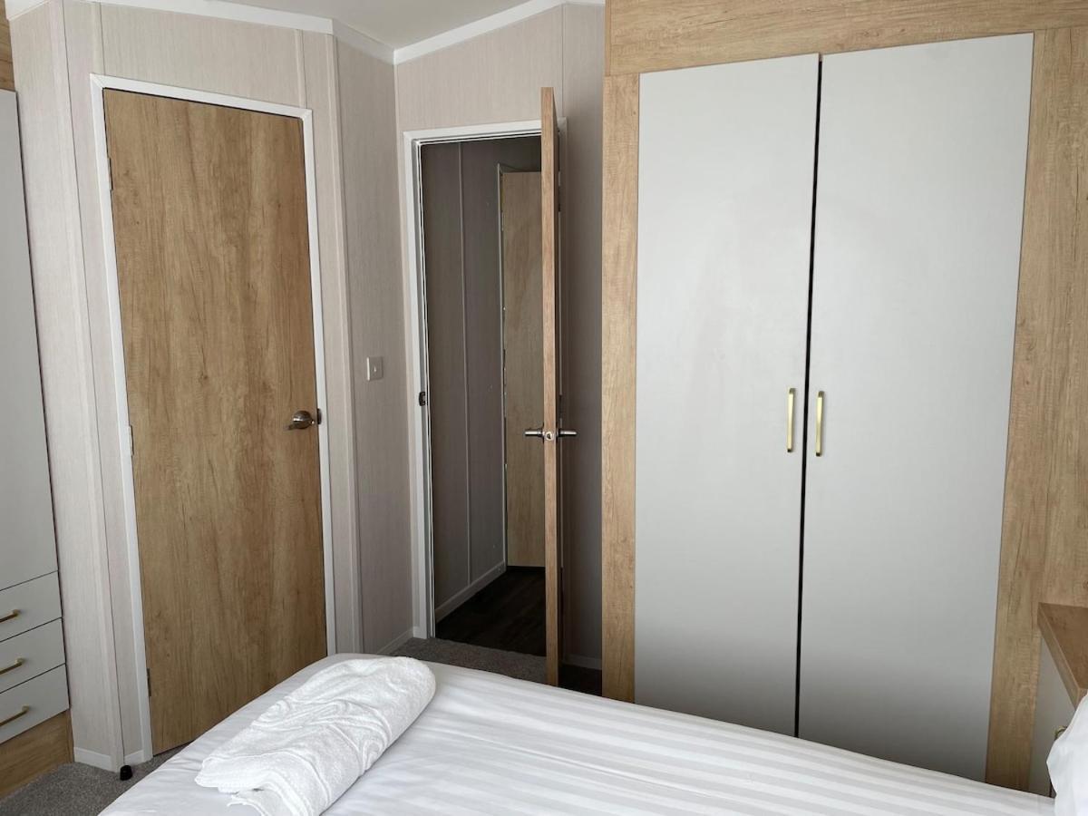 Luxury Caravan Cornwall Sleeps 4 Countryside View St Austell Ngoại thất bức ảnh