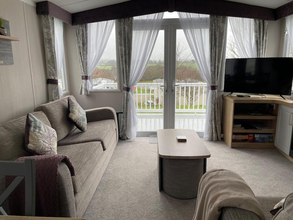 Luxury Caravan Cornwall Sleeps 4 Countryside View St Austell Ngoại thất bức ảnh